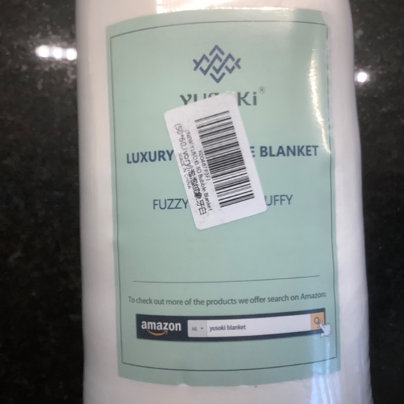 Faux Fur Throw Blanket with 3D Bubbles Ivory - Picture 4 of 7